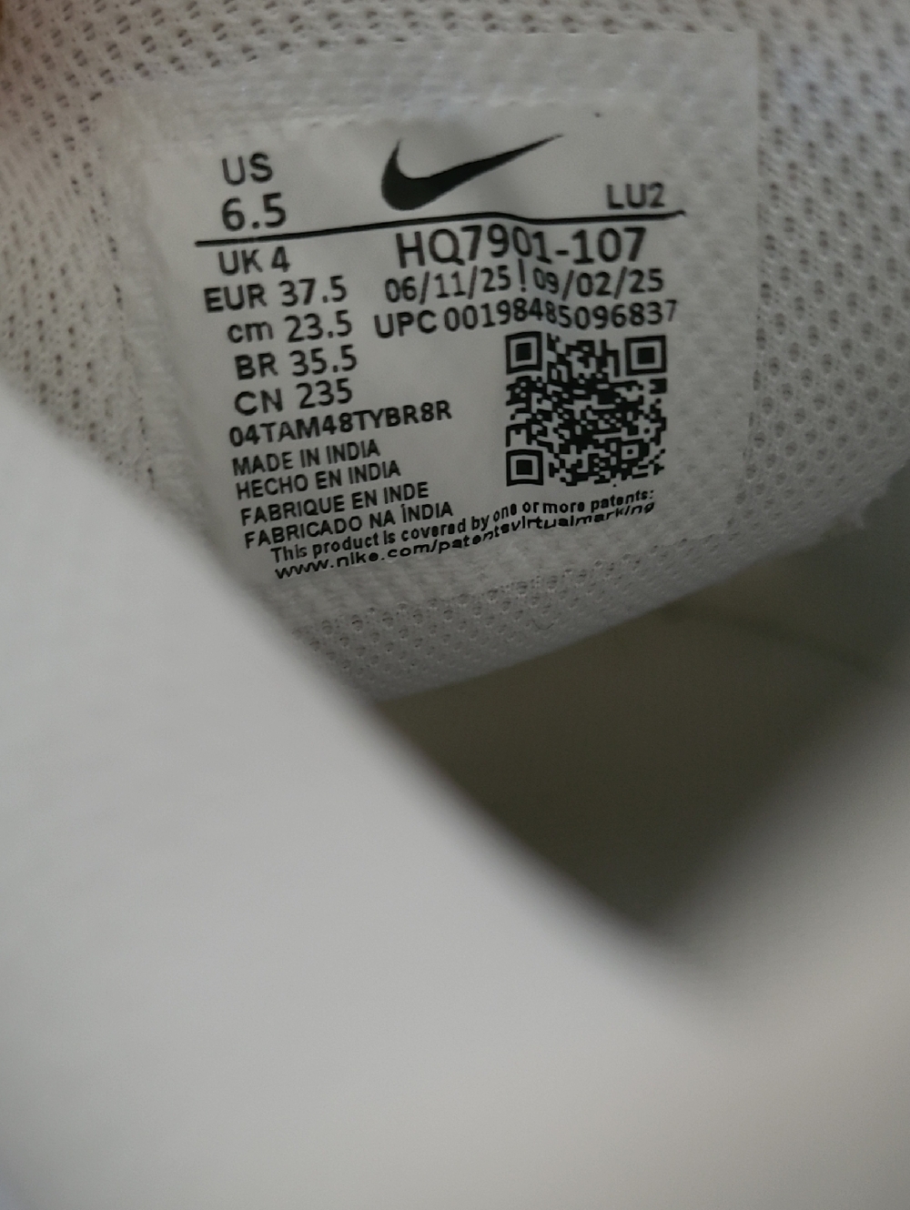 WOMENS NIKE V5 RNR WHITE BLACK GREY - Picture 10 of 13